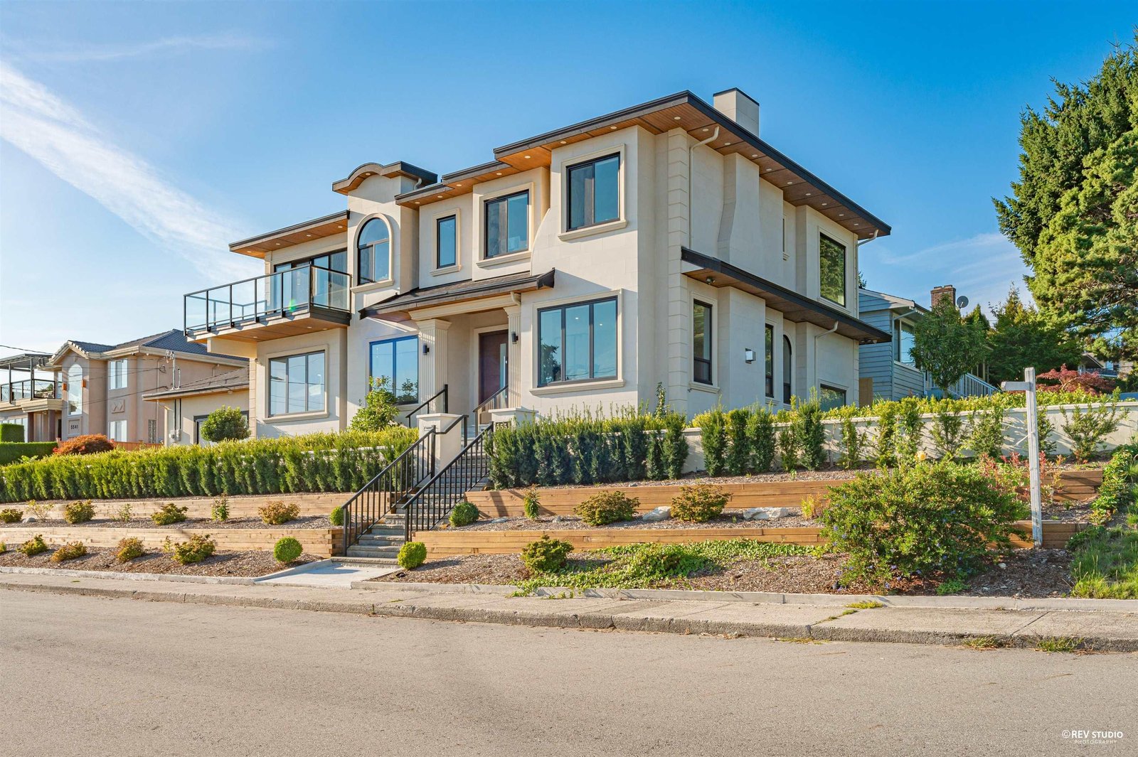 温哥华Metrotown周边豪宅 住在云端的感觉